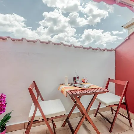 Apartment Obala Bol